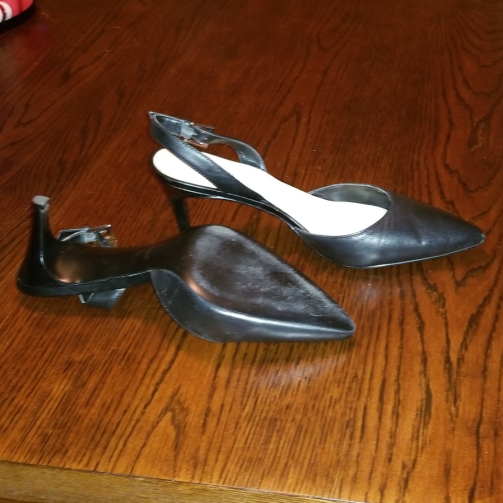 Heels - Picture 2 of 2